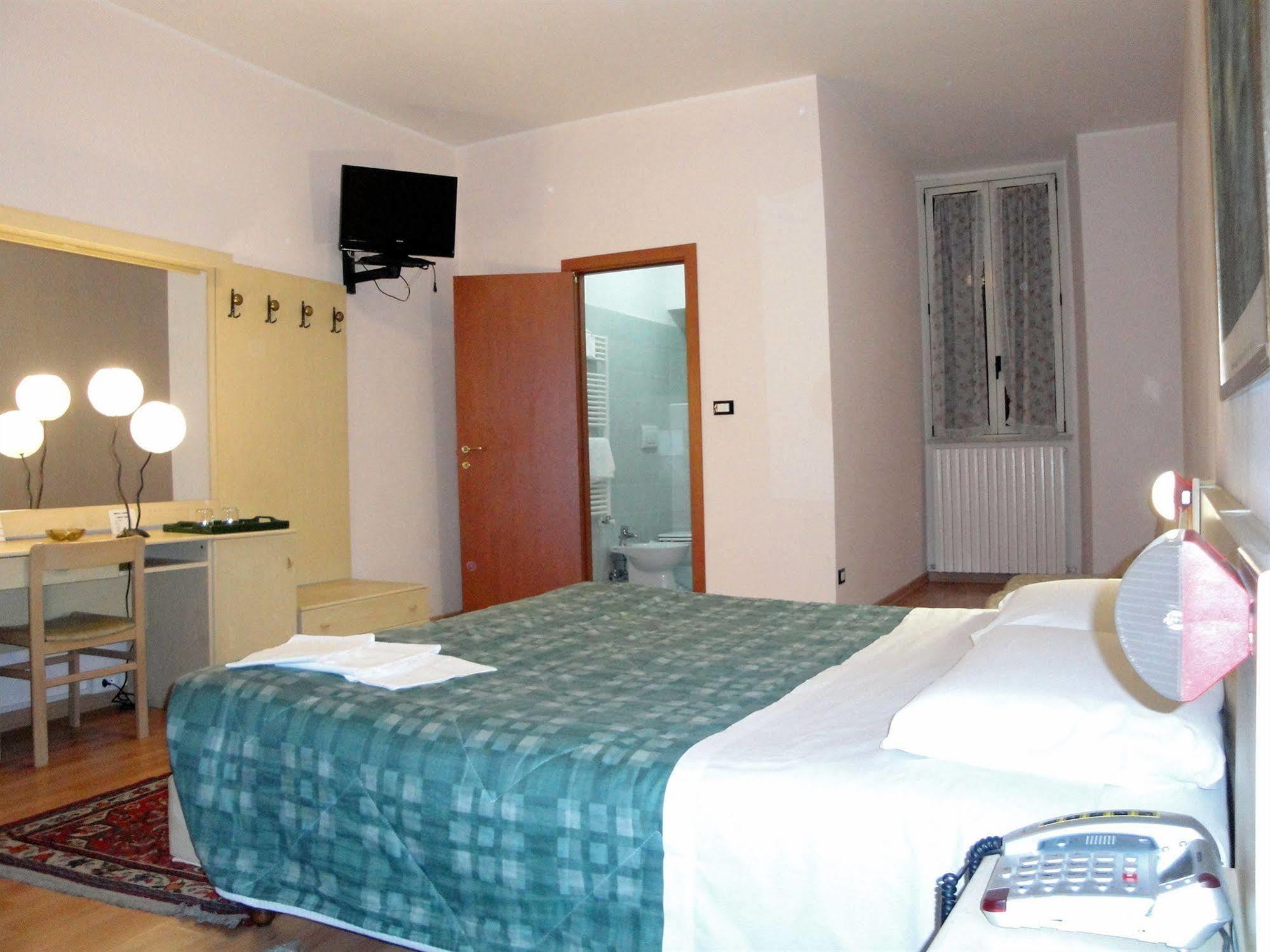 רייטי Hotel Europa מראה חיצוני תמונה